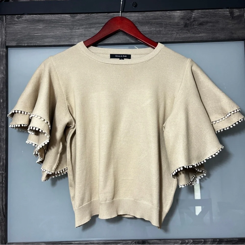 Strut & Bolt Tan Dramatic Statement Ruffle Sleeve Top Women's L Mob Wife - Picture 4 of 13